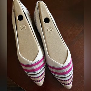 Rothy’s Merino Ivory Ribbon Stripe points size 9